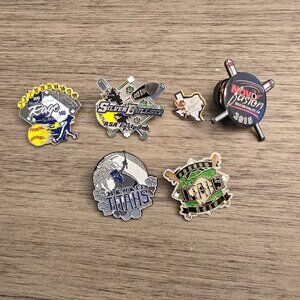 Lot of Softball Pinbacks 5 Piece Collection